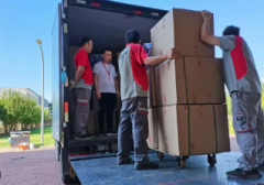 <b>2号站登陆深圳搬家工人值得尊重 都是职业搬运工</b>