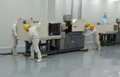 <b>2号站登陆湛江市实验室搬迁_精密设备搬运过程中</b>